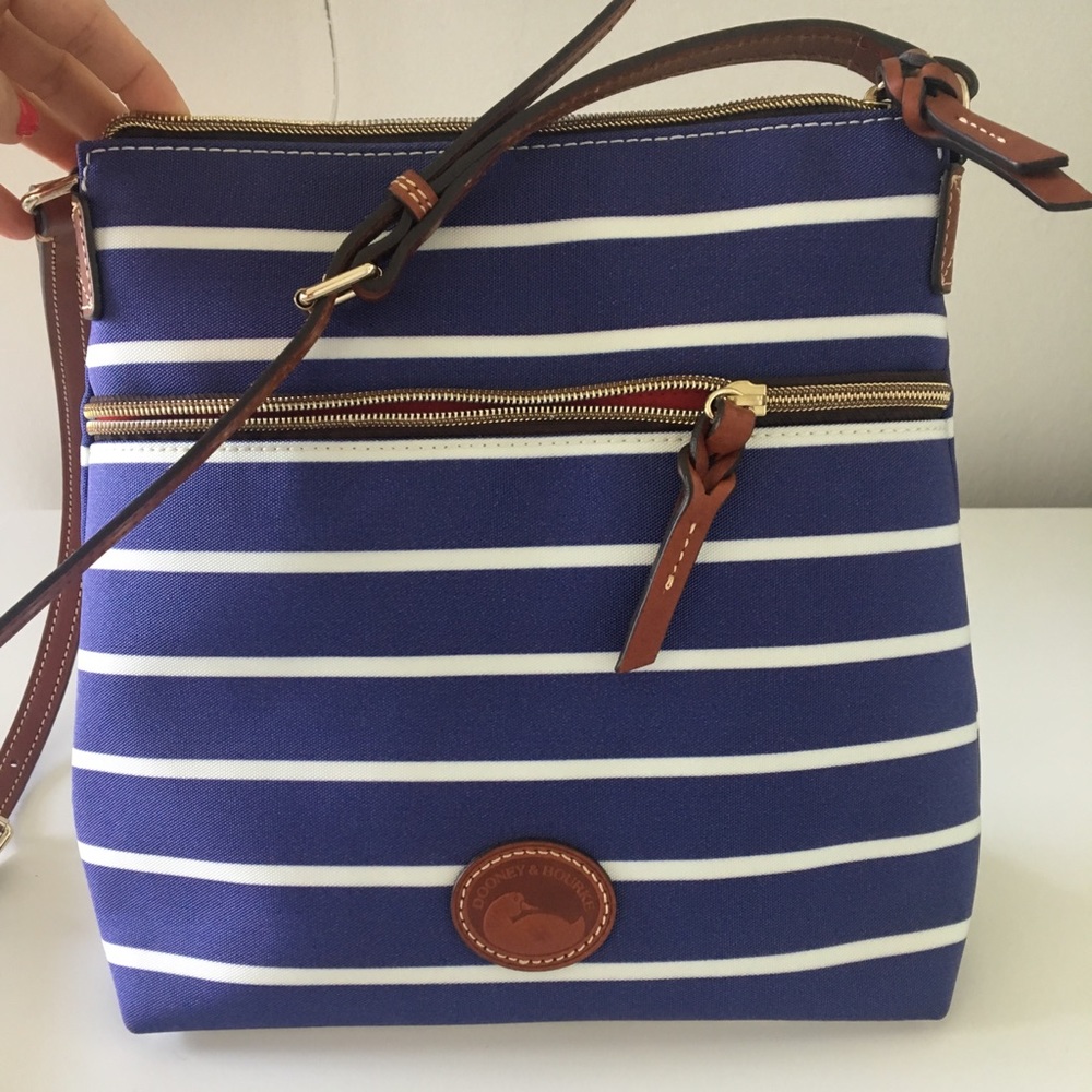 Dooney & Bourke crossbody purse